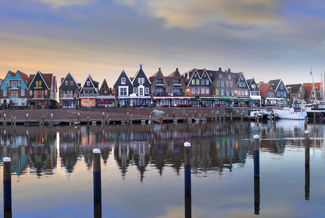 0E6A8822 Donker Rood