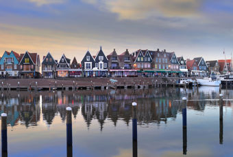 0E6A8822 Donker Rood